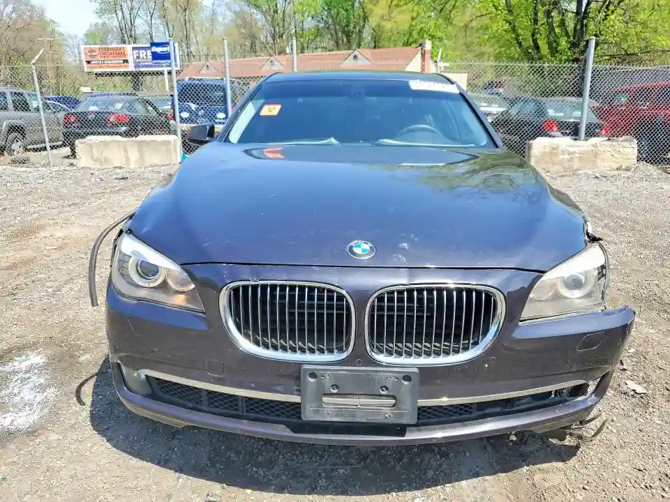 WBAKC8C53CC435360 2012 BMW 7 SERIES-4