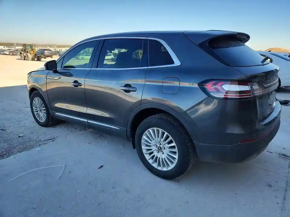 2LMPJ8J91KBL16435 2019 LINCOLN NAUTILUS-1