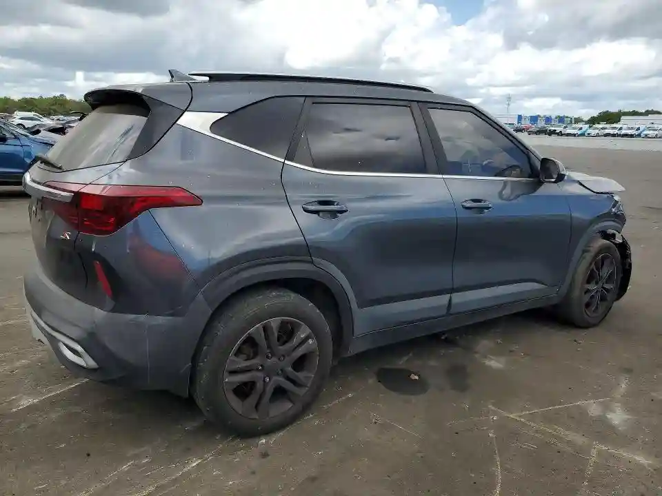 KNDEUCAA5M7159306 2021 KIA SELTOS-2