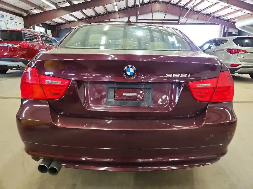 WBAPK5C55AA647161 2010 BMW 3 SERIES-5