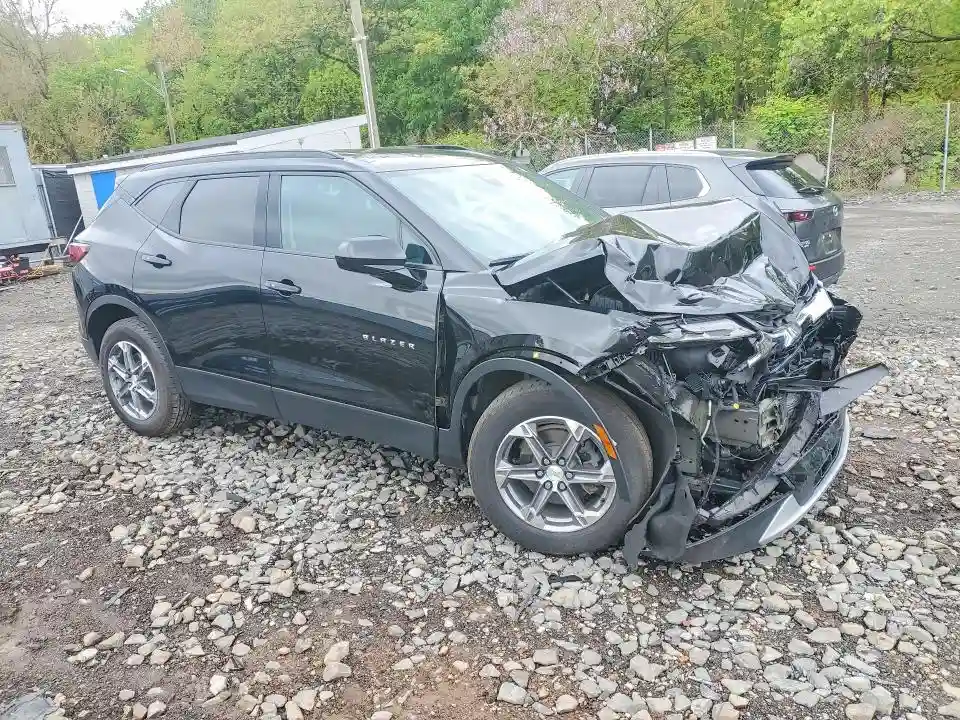 3GNKBHR4XPS207545 2023 CHEVROLET BLAZER-3