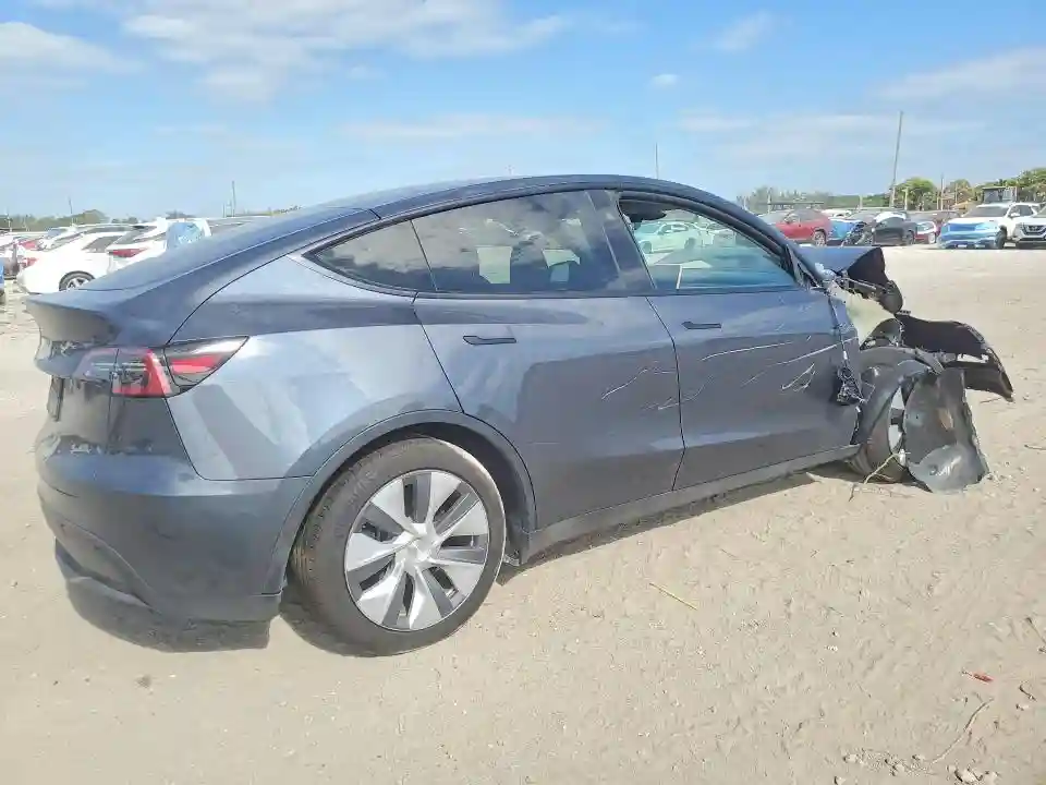 7SAYGDED7PF957273 2023 TESLA MODEL Y-2