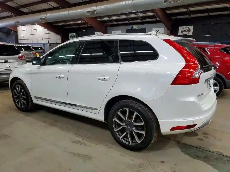YV449MRR1H2122654 2017 VOLVO XC60-1