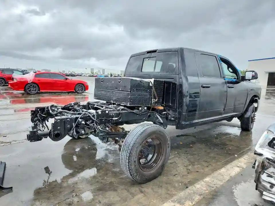 3C63RRML9RG190683 2024 RAM 3500-2