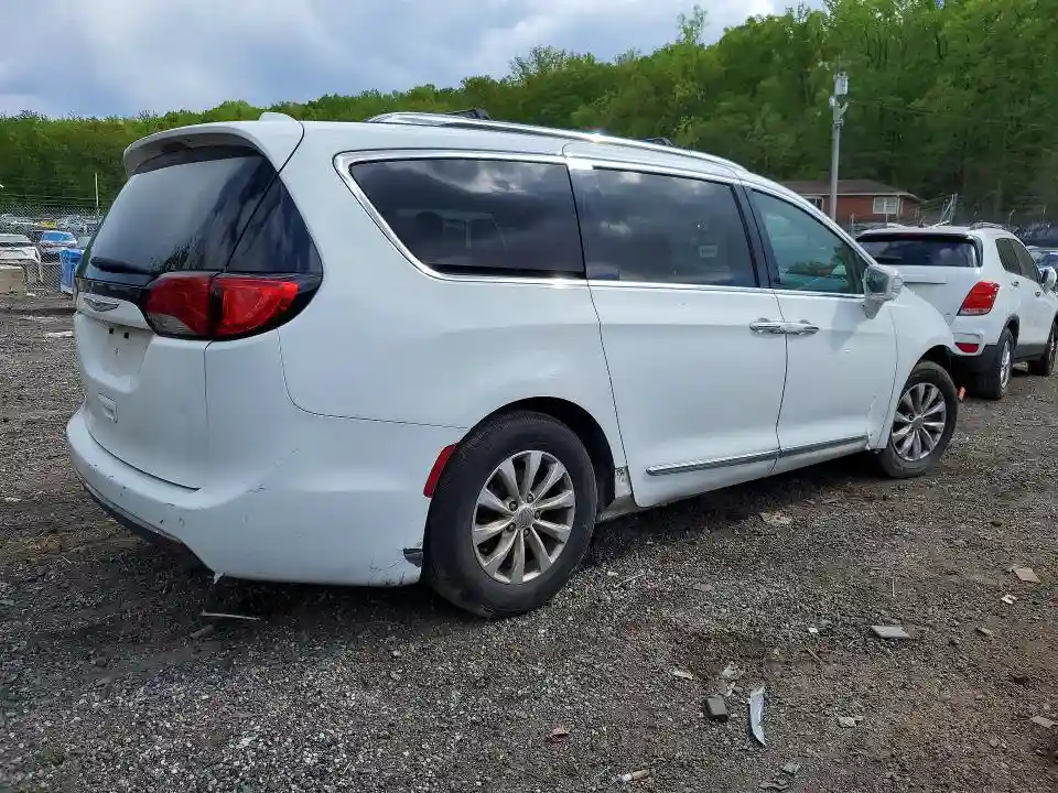 2C4RC1BG8KR539943 2019 CHRYSLER PACIFICA-2