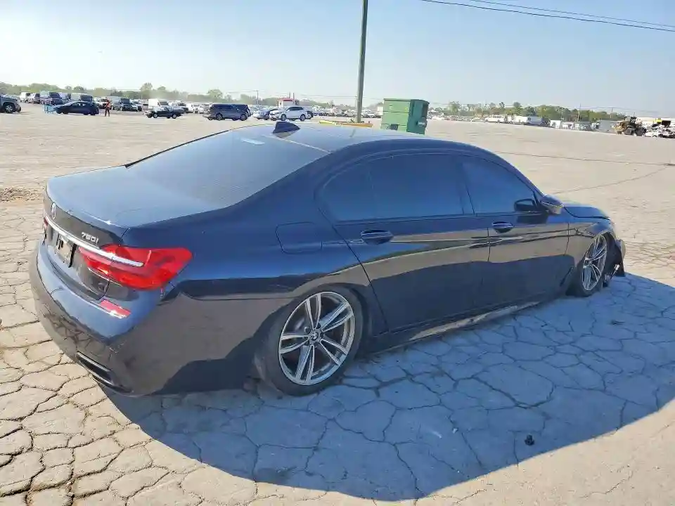 WBA7F2C52HG421718 2017 BMW 7 SERIES-2
