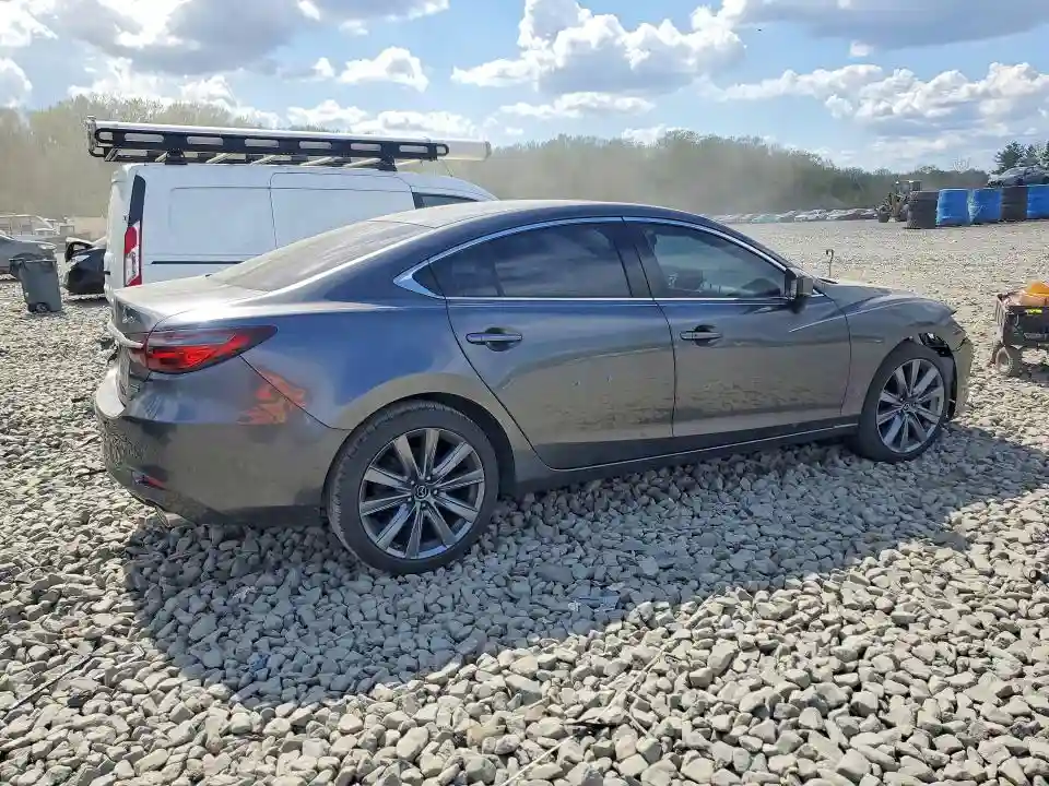 JM1GL1VM3J1323462 2018 MAZDA 6-2