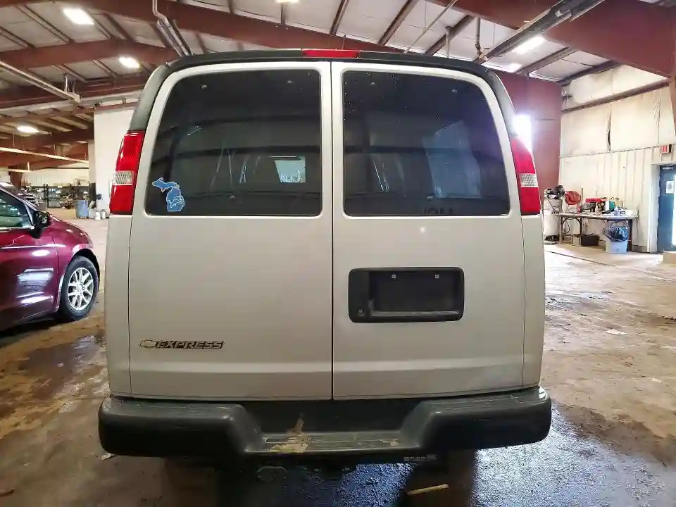1GCWGBFF9H1298387 2017 CHEVROLET EXPRESS-5