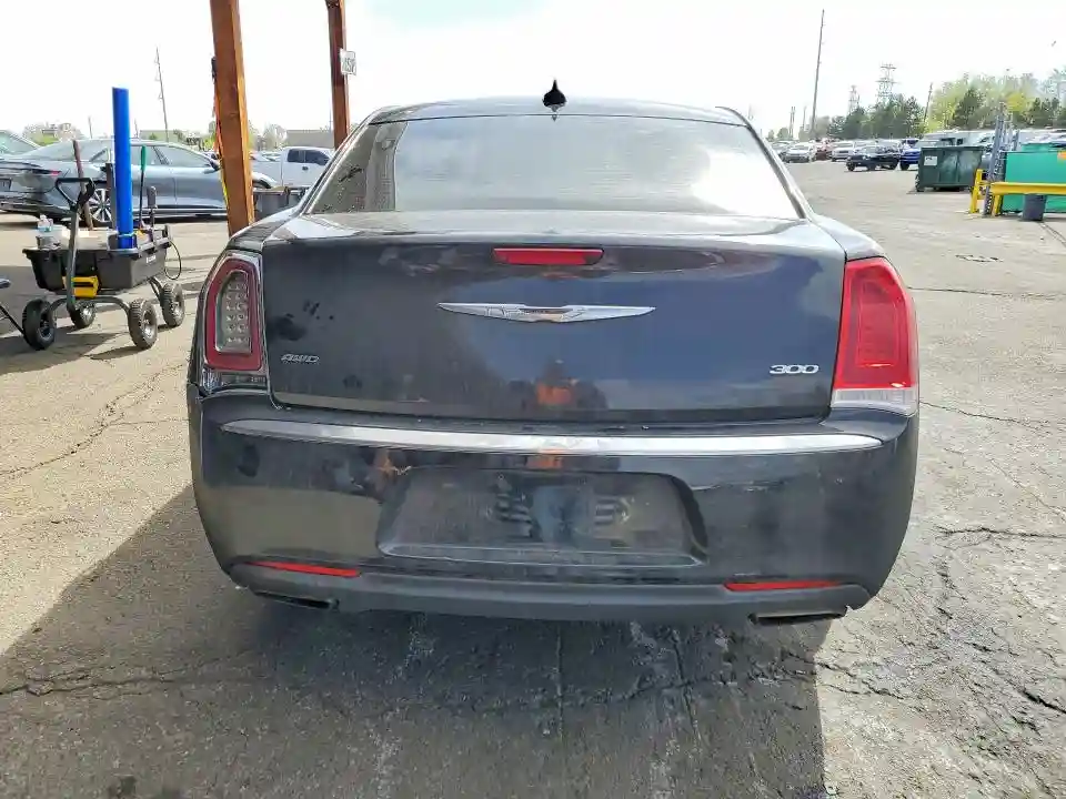 2C3CCARG0FH830979 2015 CHRYSLER 300-5