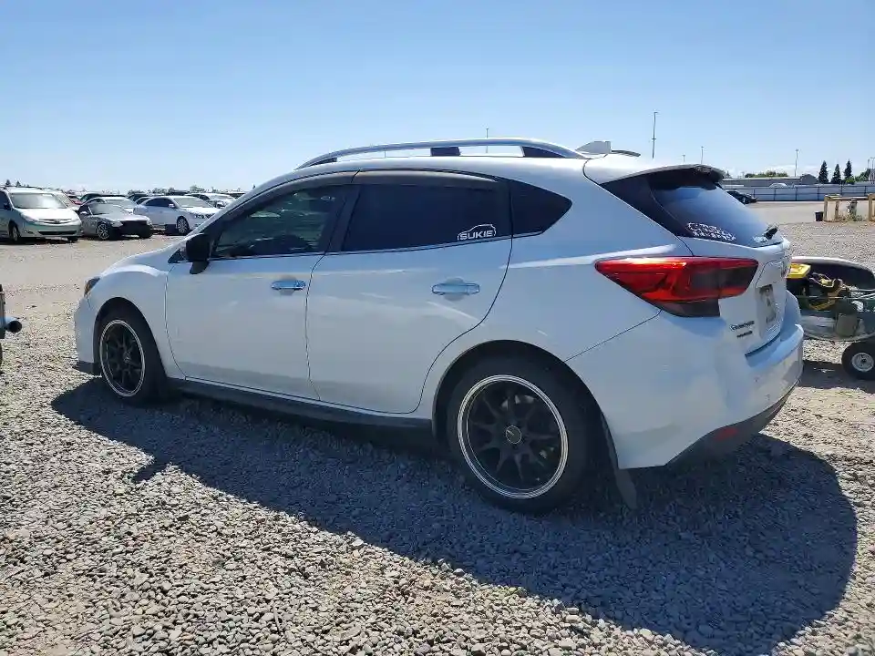 4S3GTAT65J3707395 2018 SUBARU IMPREZA-1