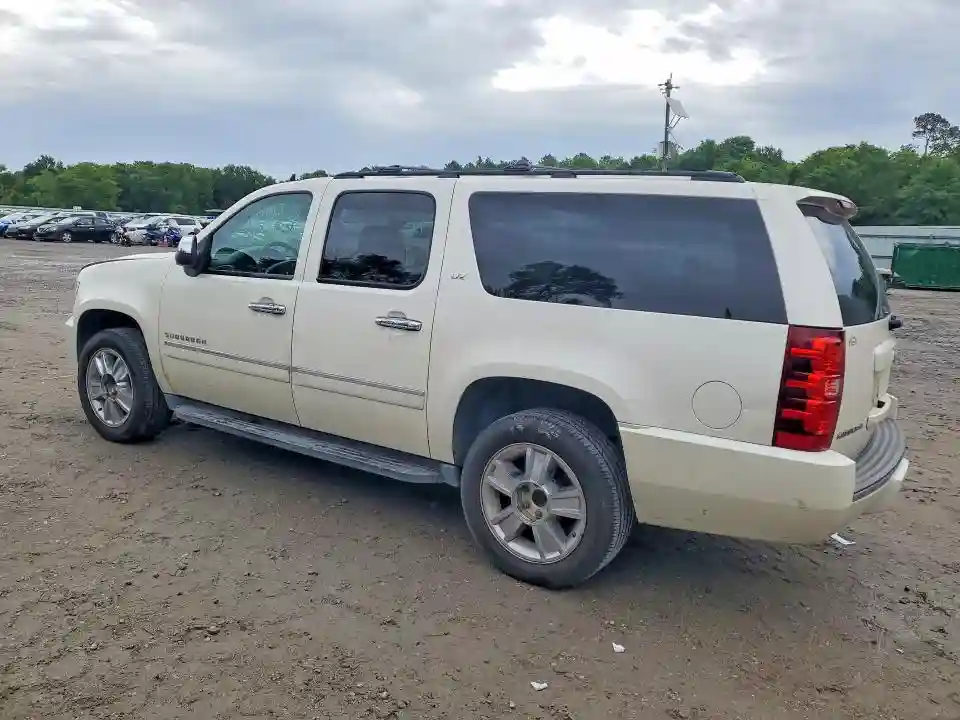 1GNUKKE3XAR274367 2010 CHEVROLET SUBURBAN-1