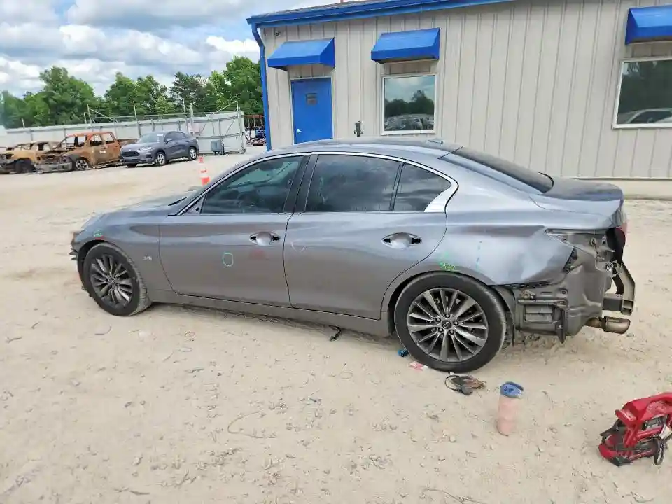 JN1EV7AP5JM351639 2018 INFINITI Q50-1