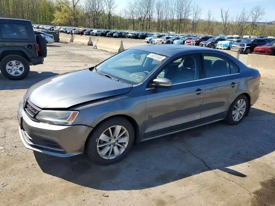 3VWD17AJ9FM336120 2015 VOLKSWAGEN JETTA-0