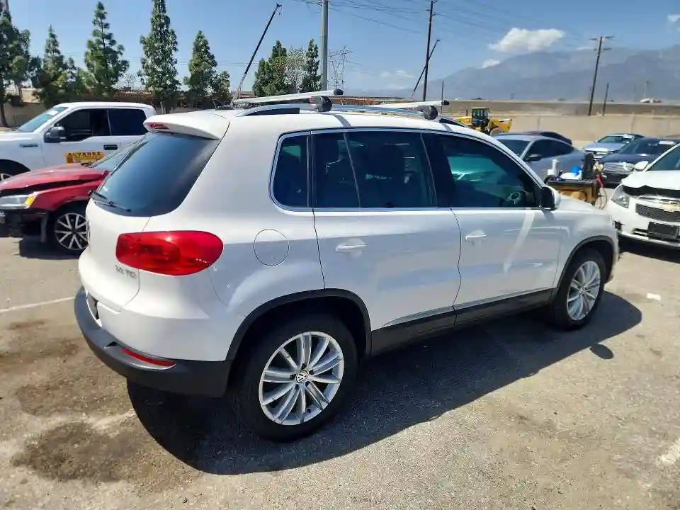 WVGAV3AX4EW550496 2014 VOLKSWAGEN TIGUAN-2