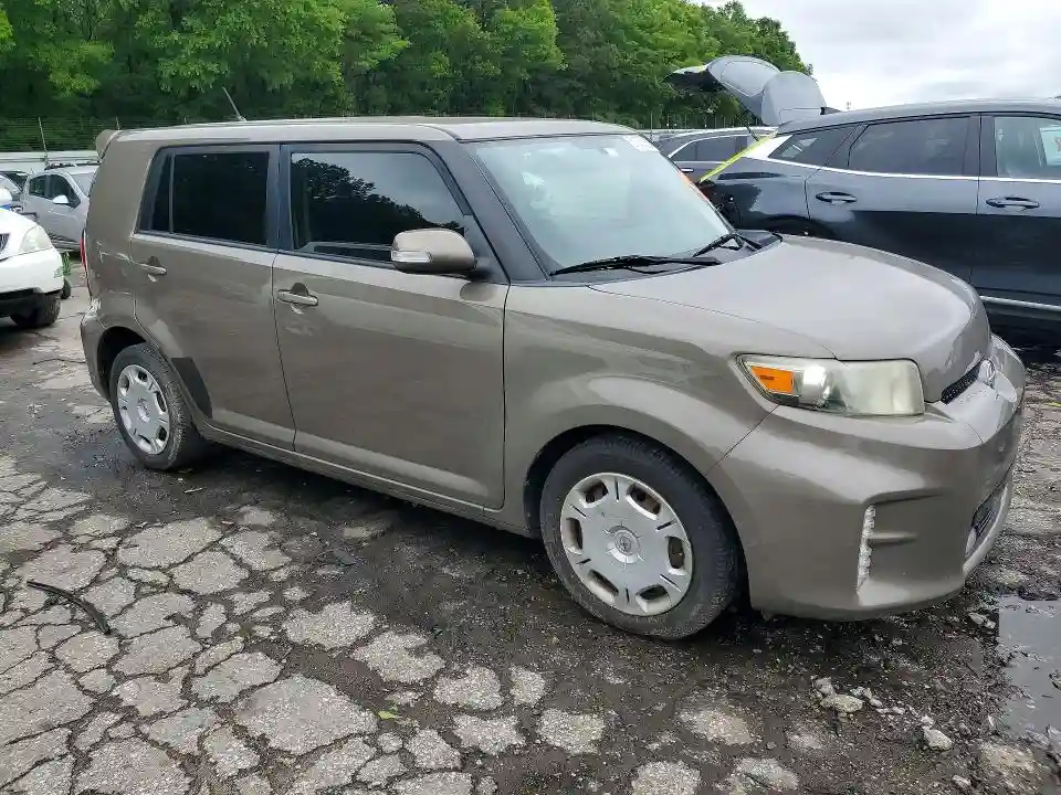 JTLZE4FE5EJ055942 2014 SCION XB-3