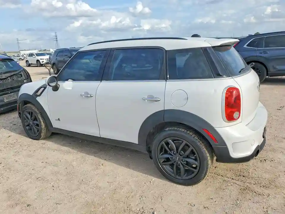 WMWZC5C54DWP31601 2013 MINI COOPER-1