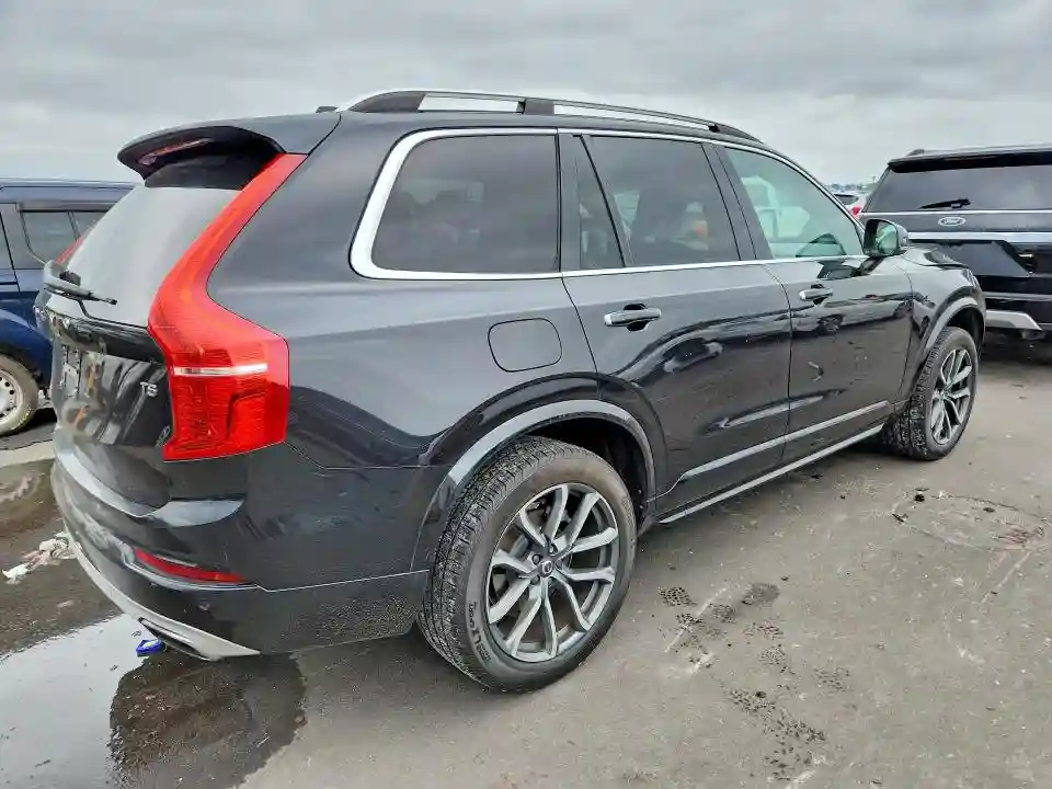YV4102KK0H1163135 2017 VOLVO XC90-2