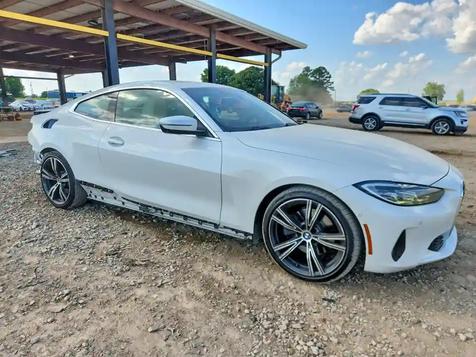 WBA53AP02MCG45942 2021 BMW 4 SERIES-3