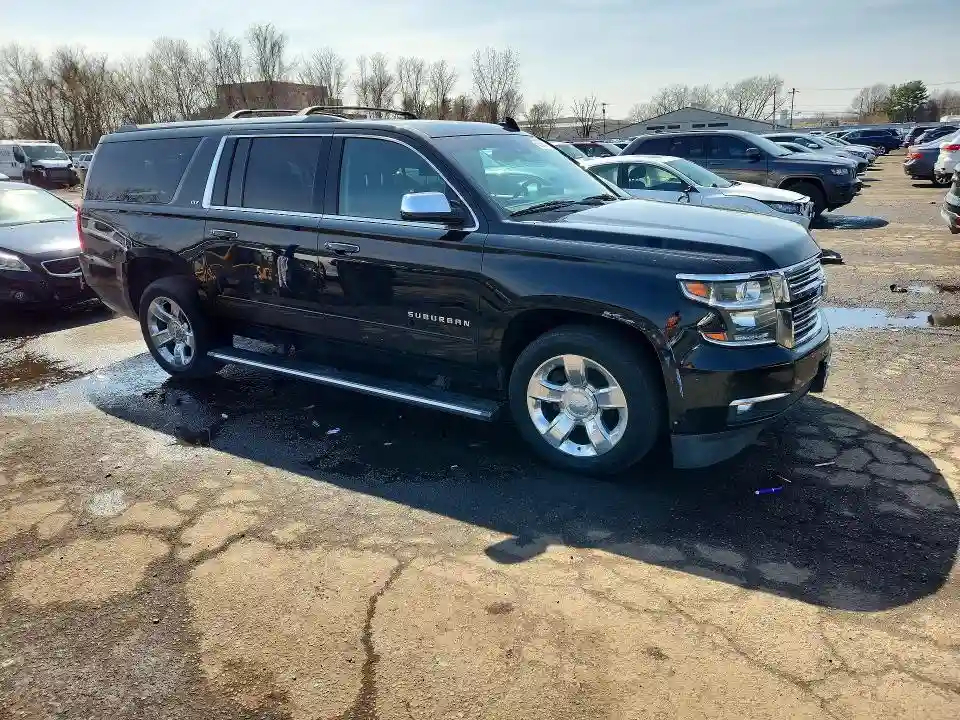 1GNSKKKCXFR549870 2015 CHEVROLET SUBURBAN-3