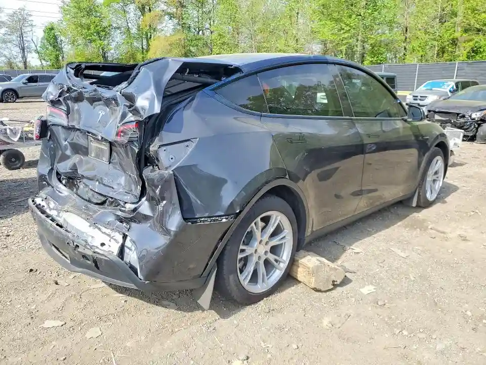 7SAYGAEE4RF988684 2024 TESLA MODEL Y-2