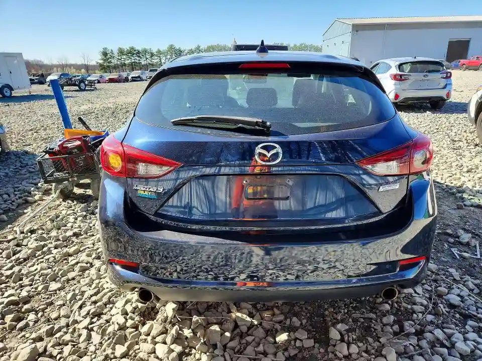 3MZBN1M38JM270108 2018 MAZDA 3-5
