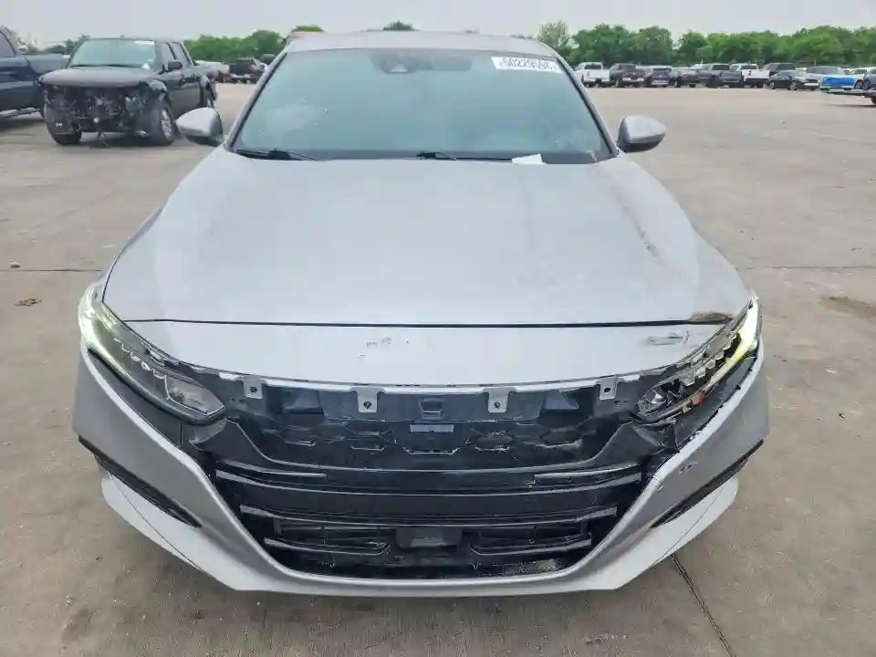1HGCV1F38JA205746 2018 HONDA ACCORD-4