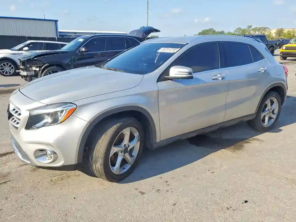 WDCTG4EB8JJ495855 2018 MERCEDES-BENZ GLA-CLASS-0