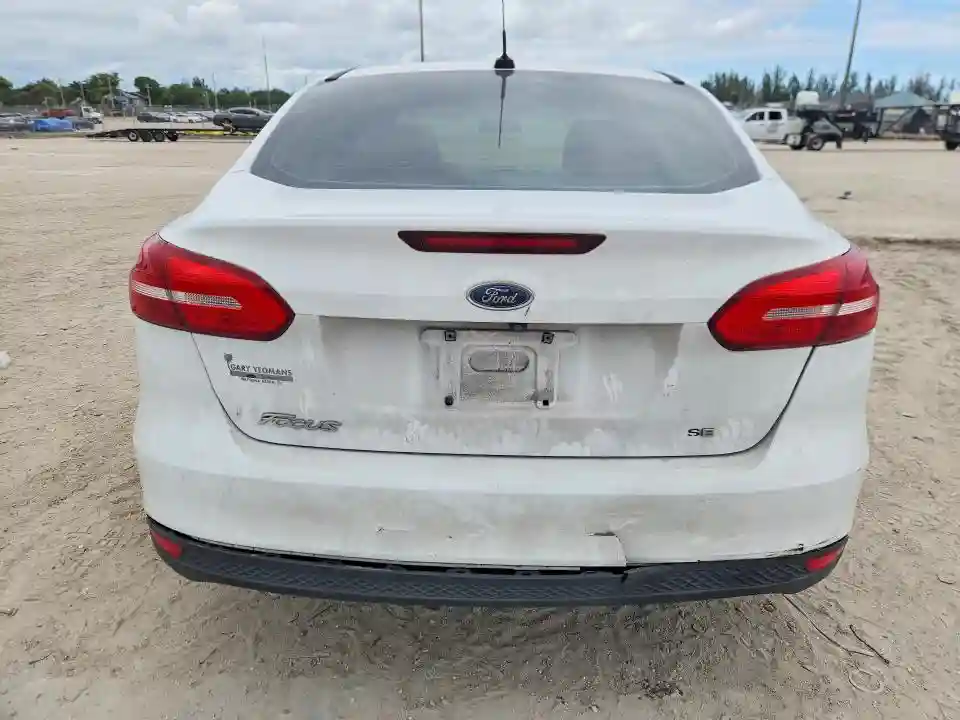 1FADP3F23JL214896 2018 FORD FOCUS-5