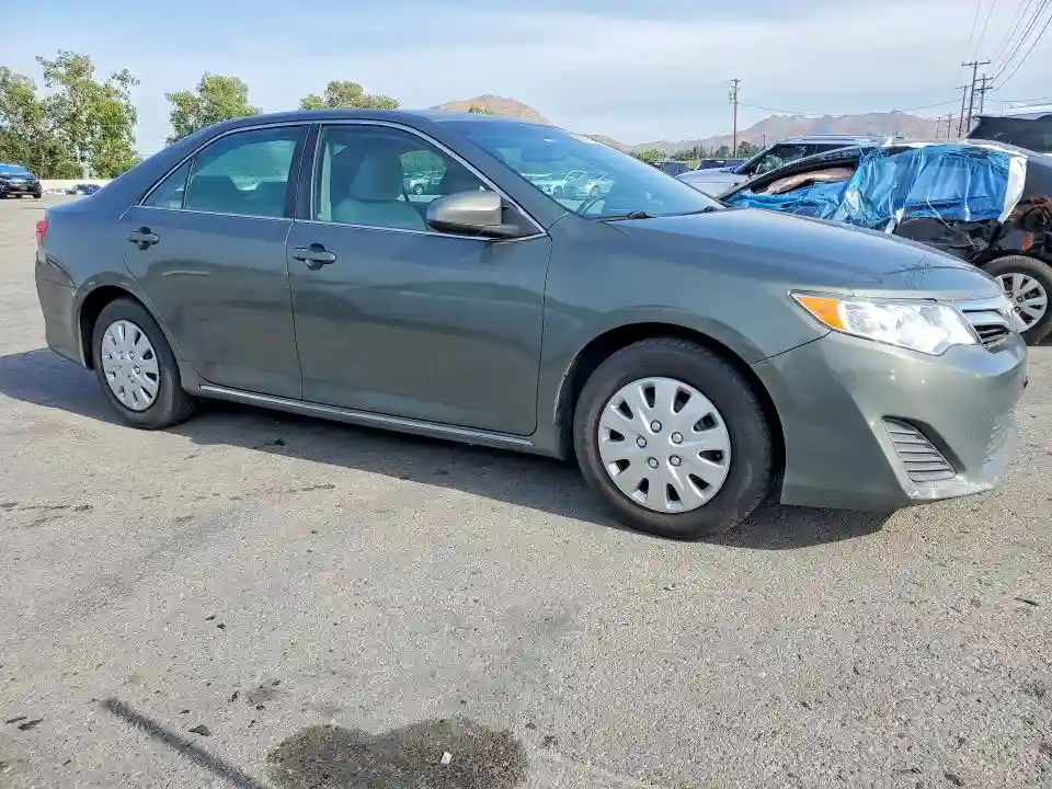 4T4BF1FK3CR252443 2012 TOYOTA CAMRY-3