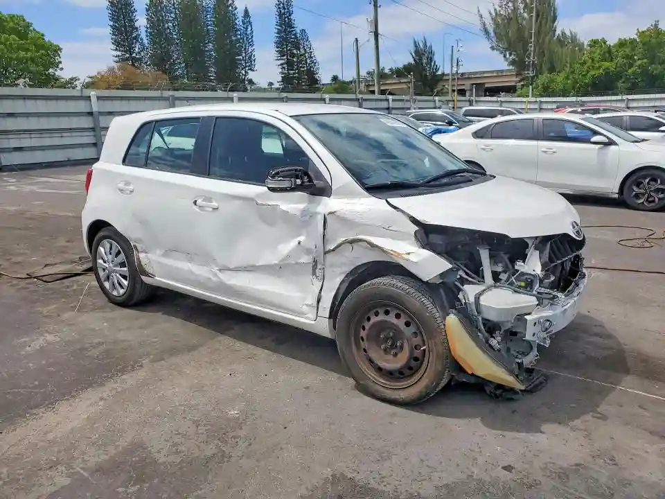 JTKKU4B44A1001595 2010 SCION XD-3