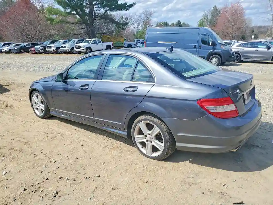 WDDGF8BB4AF478498 2010 MERCEDES-BENZ C-CLASS-1