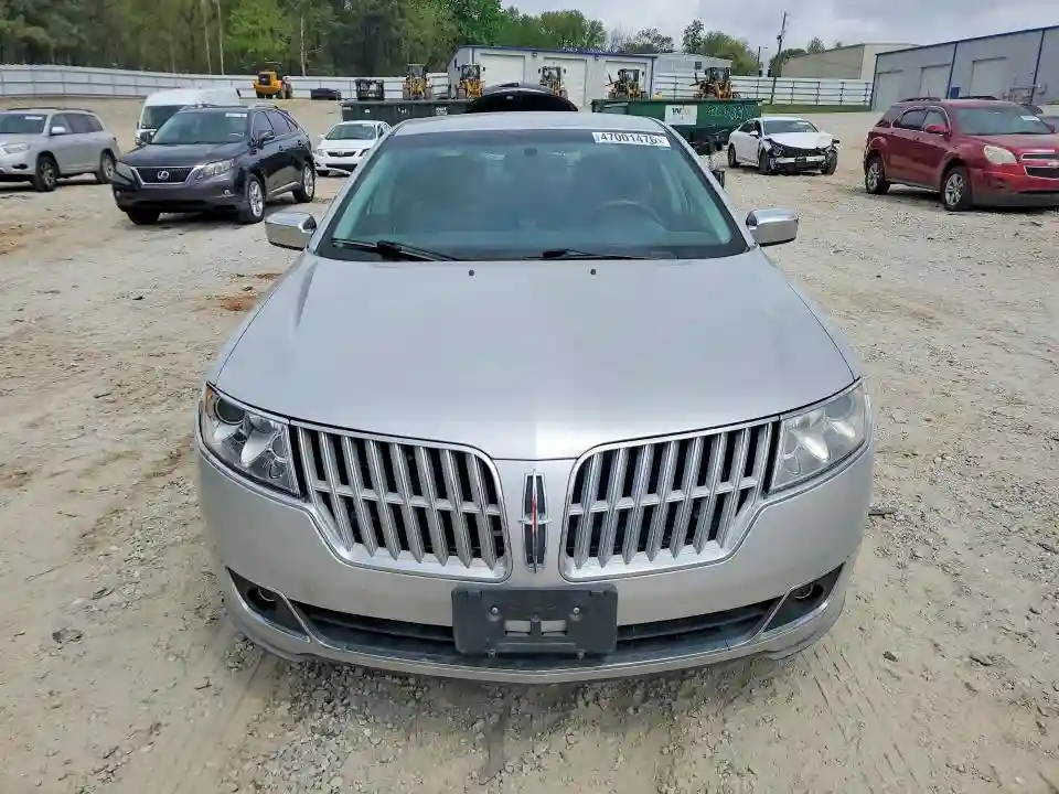 3LNHL2GC1AR611898 2010 LINCOLN MKZ-4