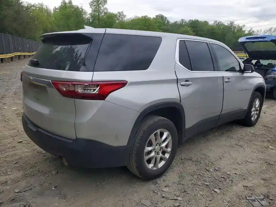 1GNERFKW0KJ189706 2019 CHEVROLET TRAVERSE-2