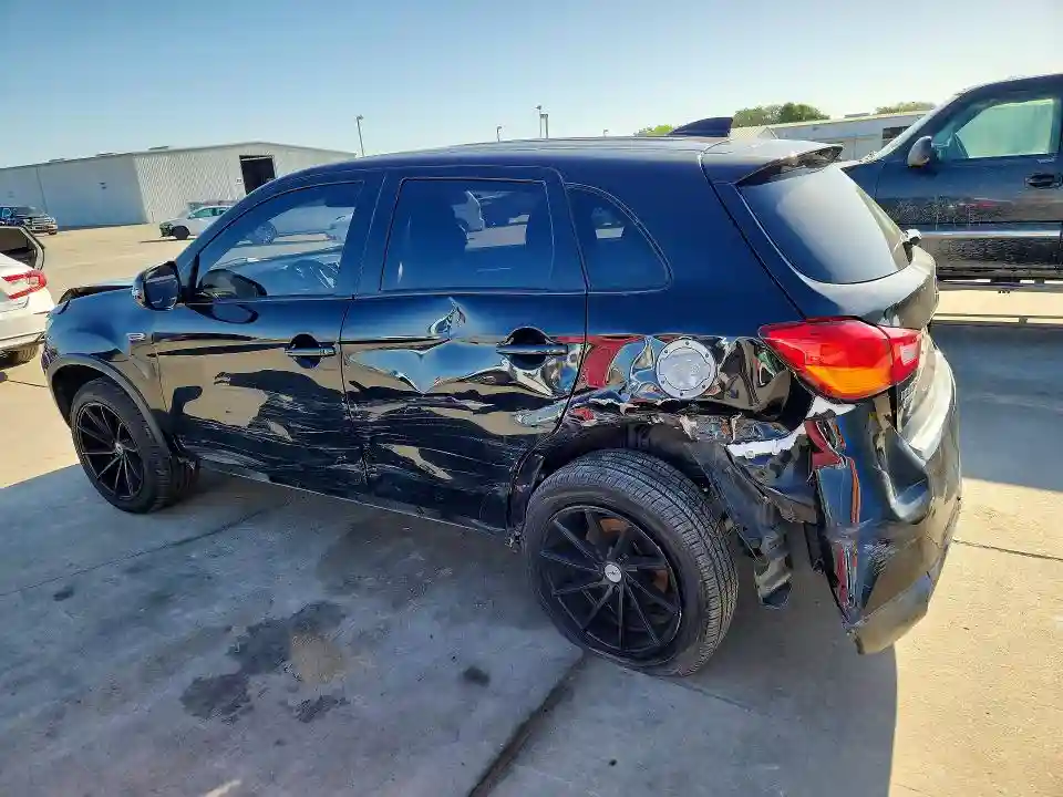 JA4AP3AU2HZ042898 2017 MITSUBISHI OUTLANDER-1