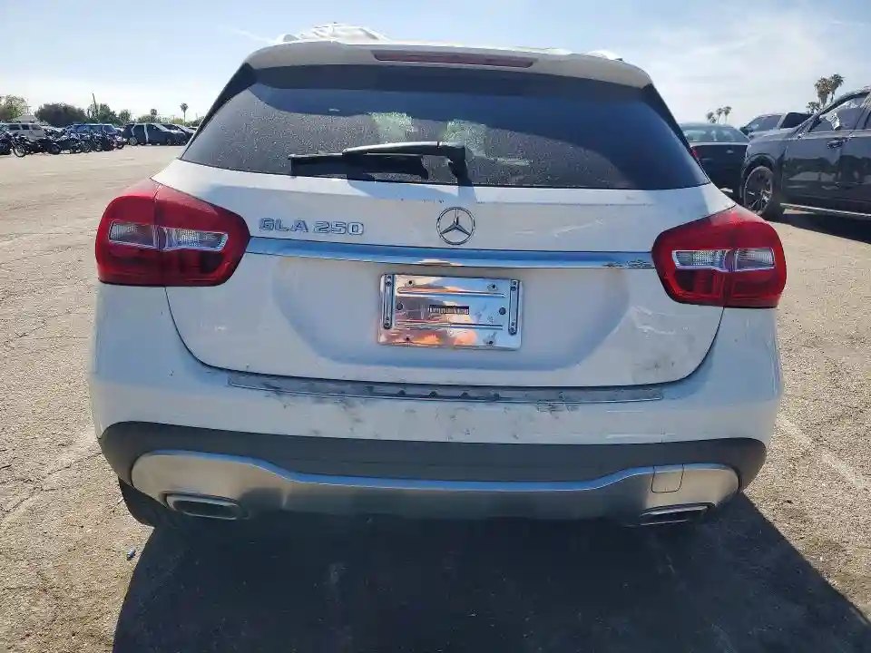 WDCTG4EB5KU010569 2019 MERCEDES-BENZ GLA-CLASS-5