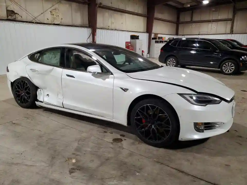 5YJSA1E46KF335114 2019 TESLA MODEL S-3