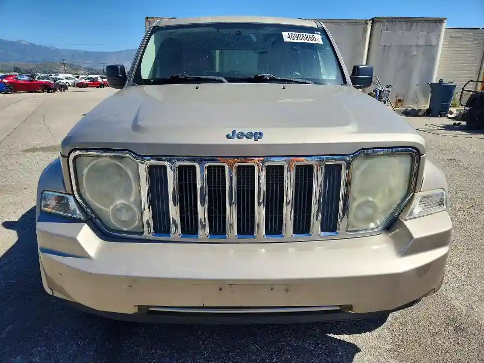 1J4PP5GK3BW556120 2011 JEEP LIBERTY-4