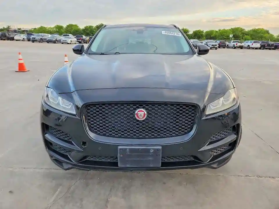 SADCJ2FX2JA266081 2018 JAGUAR F-PACE-4