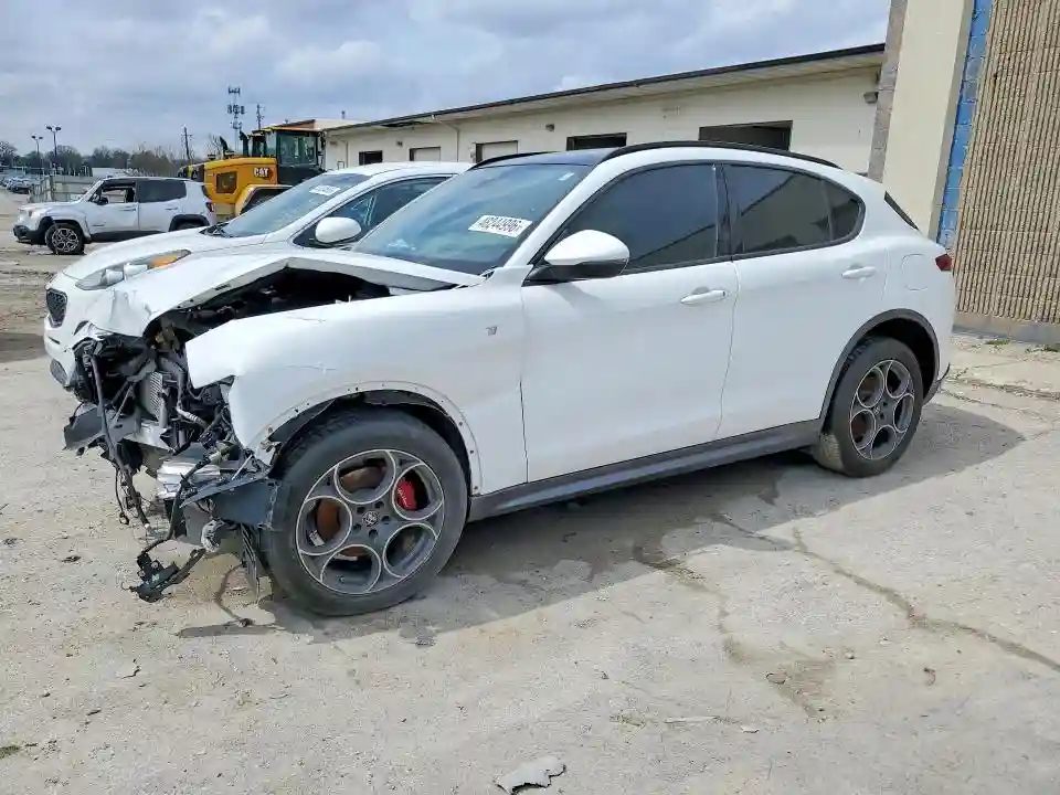 ZASPAKBN6N7D33812 2022 ALFA ROMEO STELVIO-0