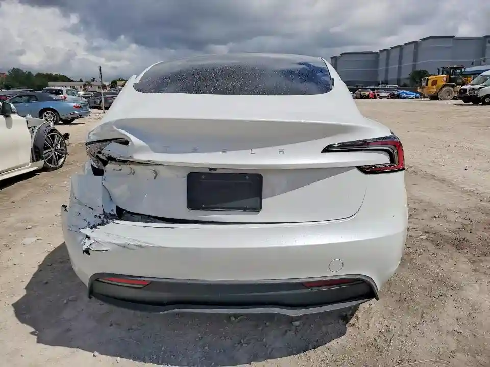 5YJ3E1EA1RF830197 2024 TESLA MODEL 3-5