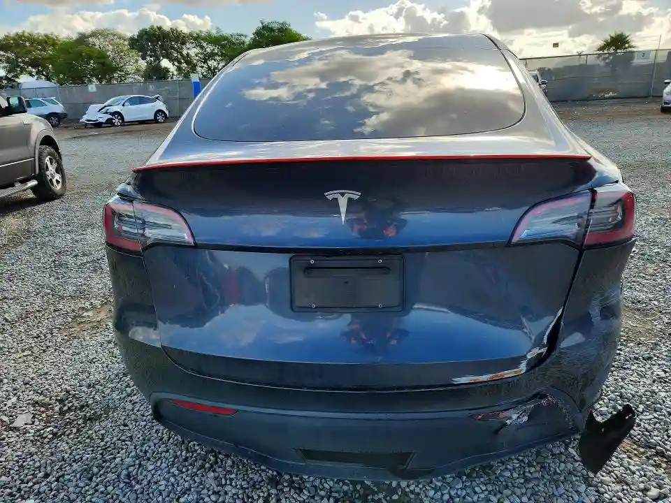 7SAYGDED9RF112248 2024 TESLA MODEL Y-5
