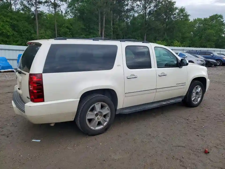 1GNUKKE3XAR274367 2010 CHEVROLET SUBURBAN-2