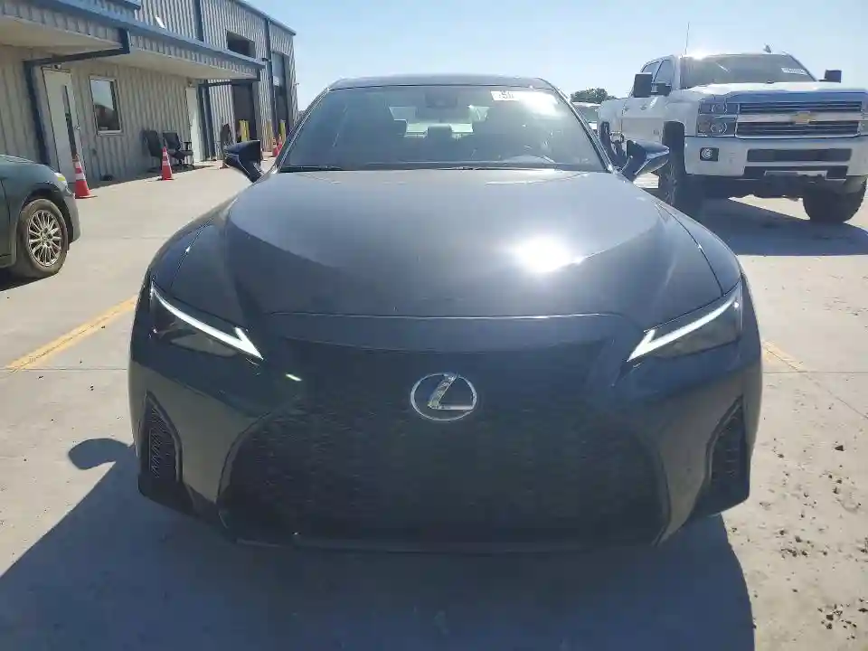 JTHBZ1E22S5040812 2025 LEXUS IS-4