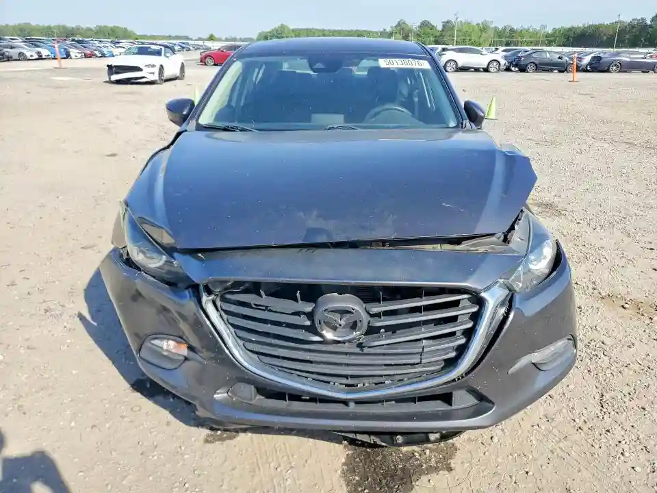 3MZBN1U76JM161522 2018 MAZDA 3-4