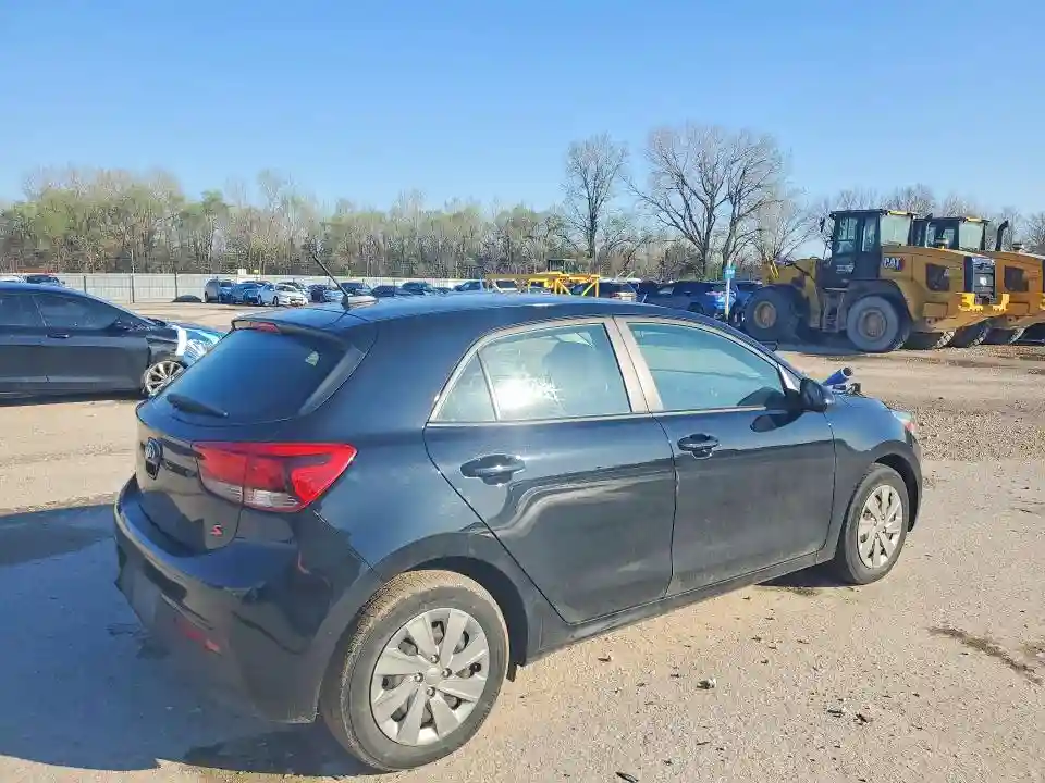 3KPA25AD3LE333821 2020 KIA RIO 5-DOOR-2