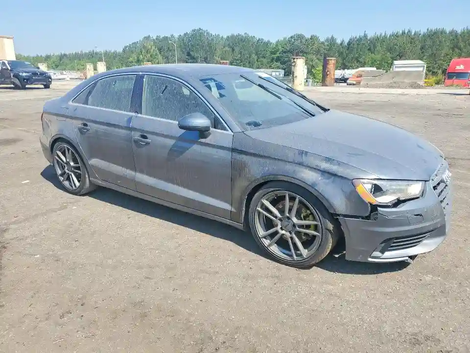 WAUEFGFF8F1121996 2015 AUDI A3-3