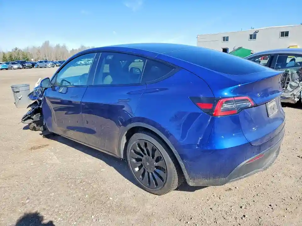 7SAYGAEE2NF429192 2022 TESLA MODEL Y-1