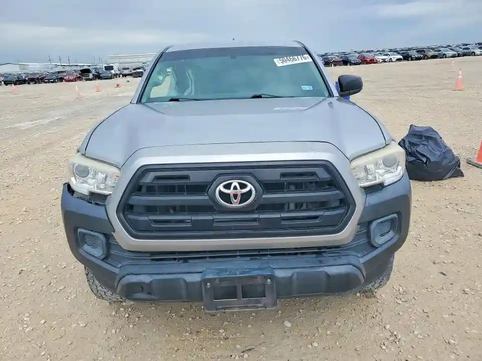 5TFRX5GN6HX078738 2017 TOYOTA TACOMA-4