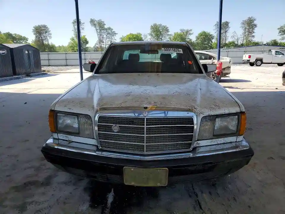WDBCA37D9FA161372 1985 MERCEDES-BENZ 500-CLASS-4