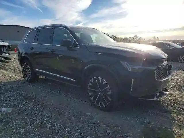 YV4062PB1S1366853 2025 VOLVO XC90-3